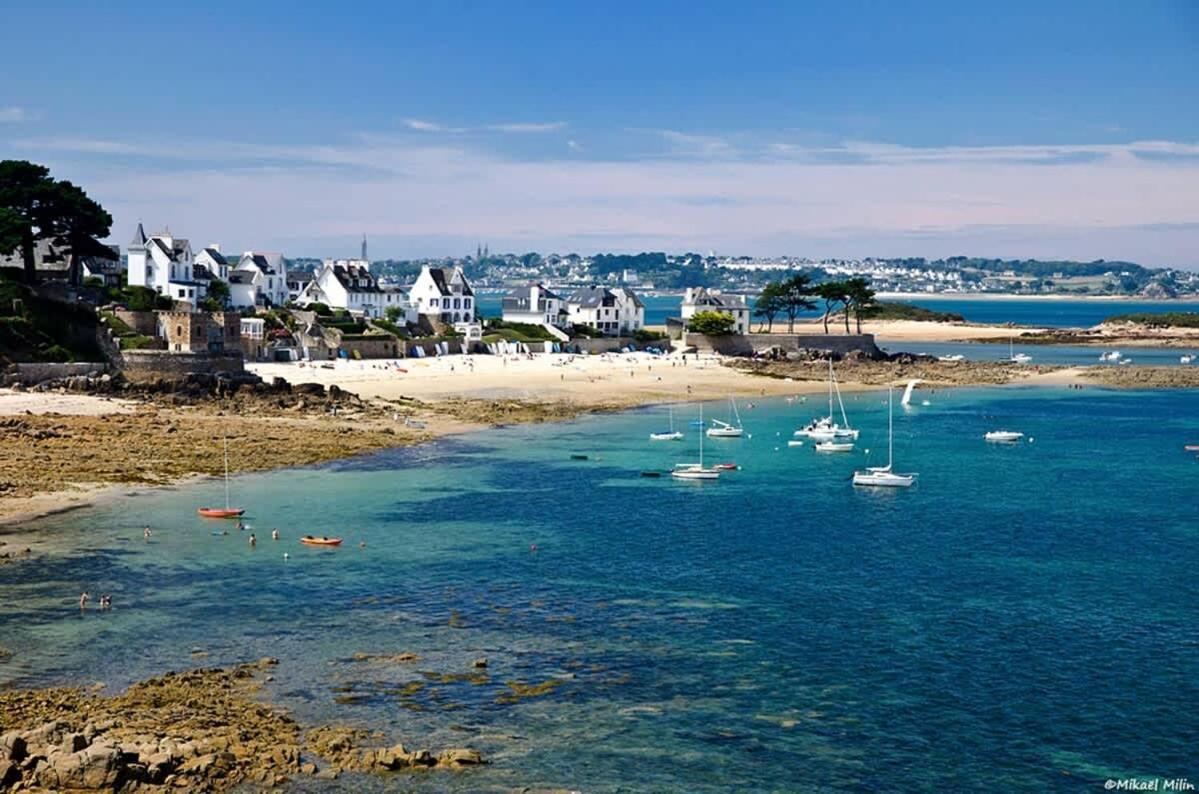 Kermartin - Maison De Famille Avec Vue Sur La Baie De Morlaix Plouezoc'h Exterior photo